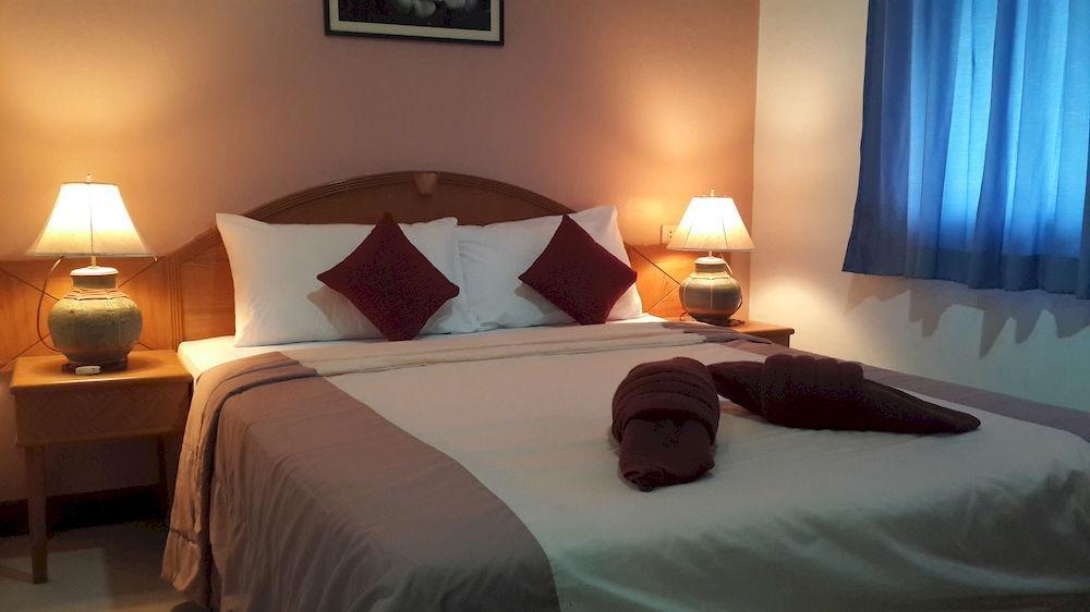 Silla Patong Hostel Zewnętrze zdjęcie