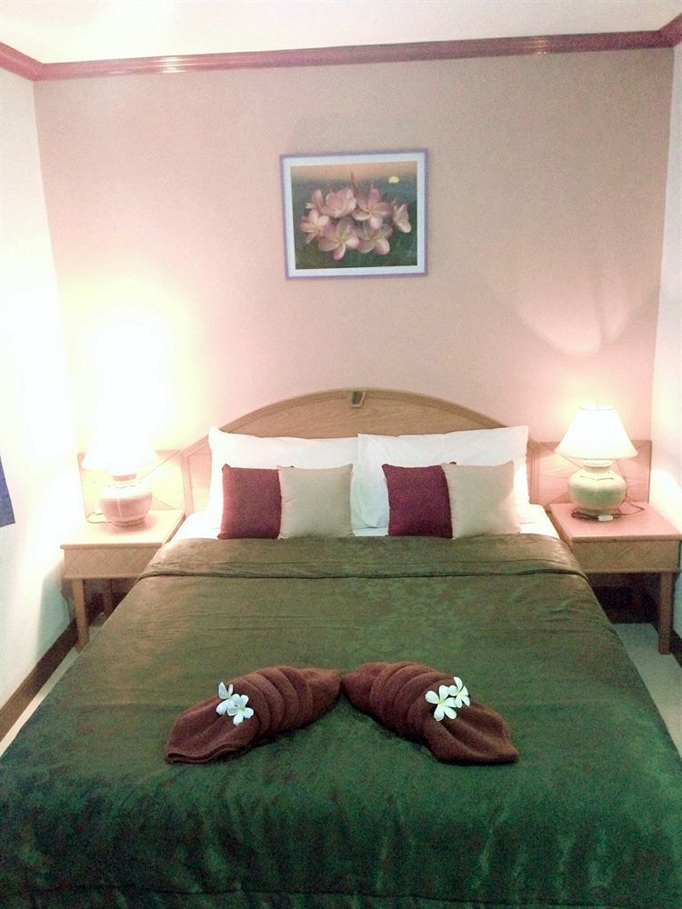 Silla Patong Hostel Zewnętrze zdjęcie