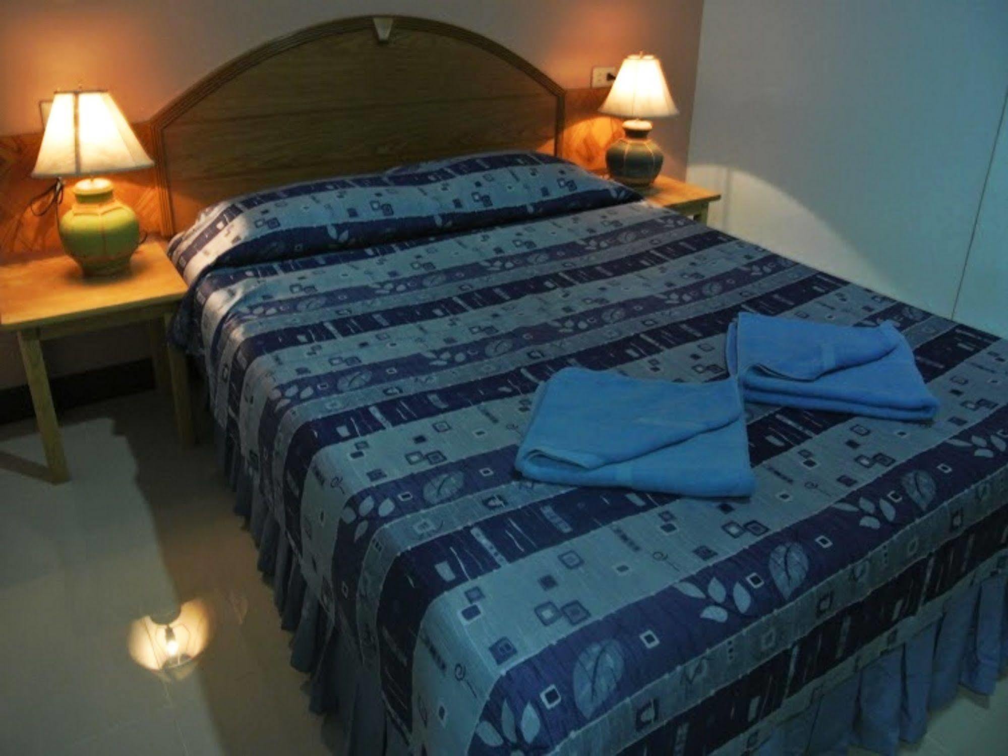 Silla Patong Hostel Zewnętrze zdjęcie