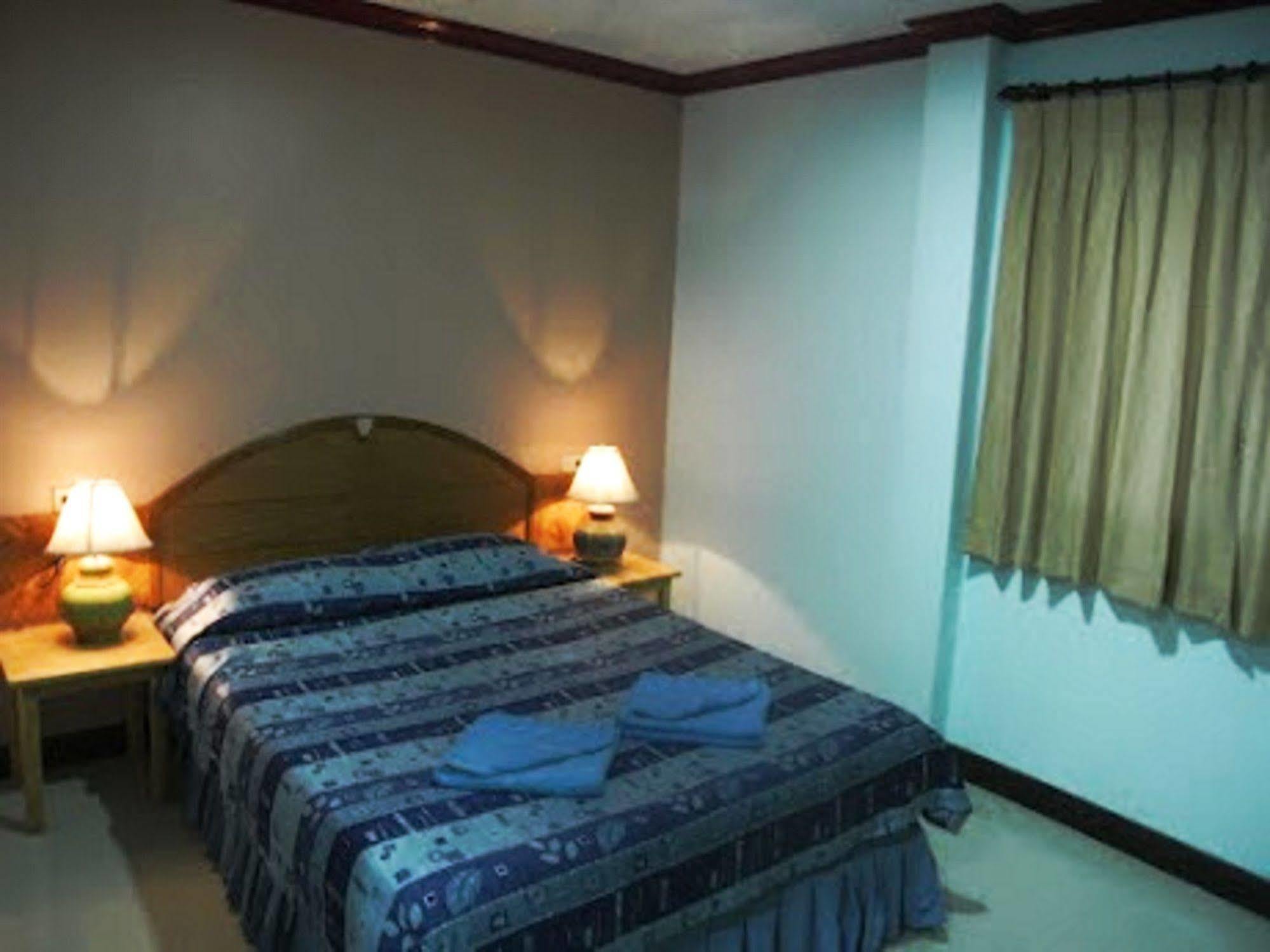 Silla Patong Hostel Zewnętrze zdjęcie