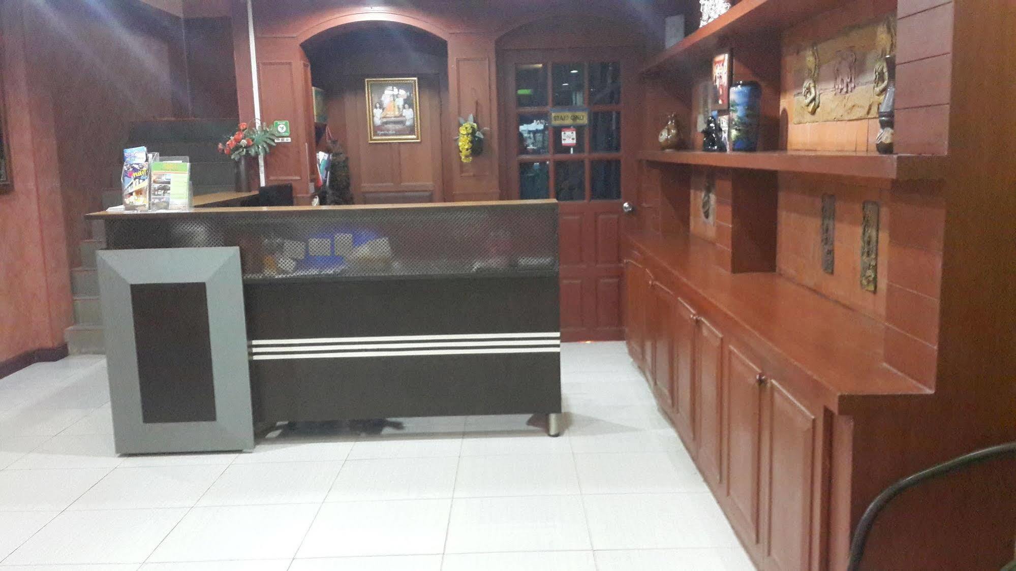 Silla Patong Hostel Zewnętrze zdjęcie