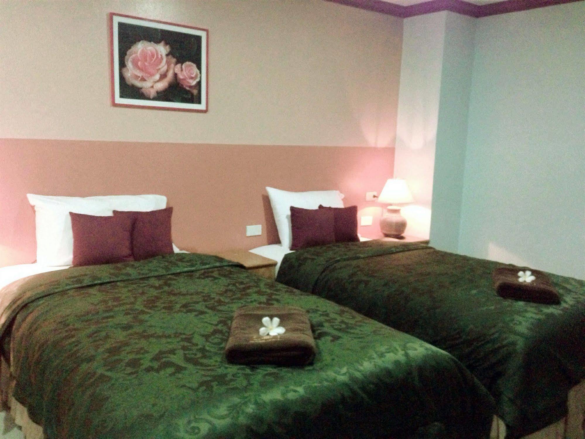 Silla Patong Hostel Zewnętrze zdjęcie