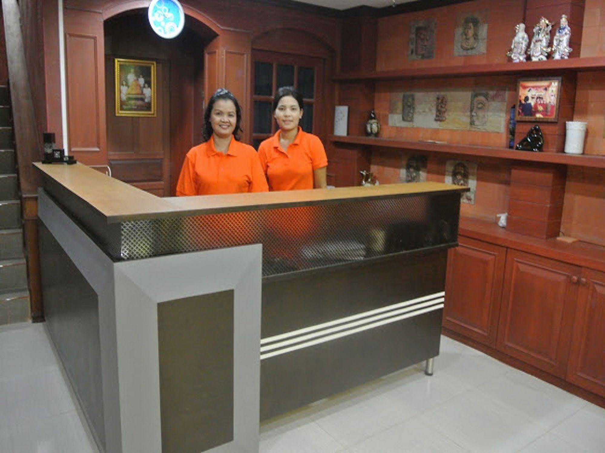 Silla Patong Hostel Zewnętrze zdjęcie